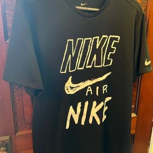 Mens black Nike dri fit tshirt